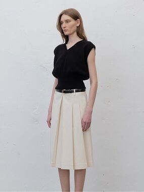 Pleated Midi Skirt in Cream